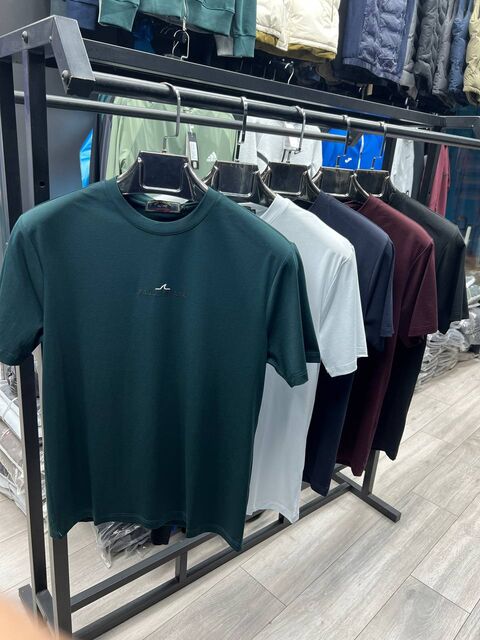 Мужские футболки привозные отличного качества